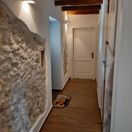 Heritage House Stone Flower Villa *
