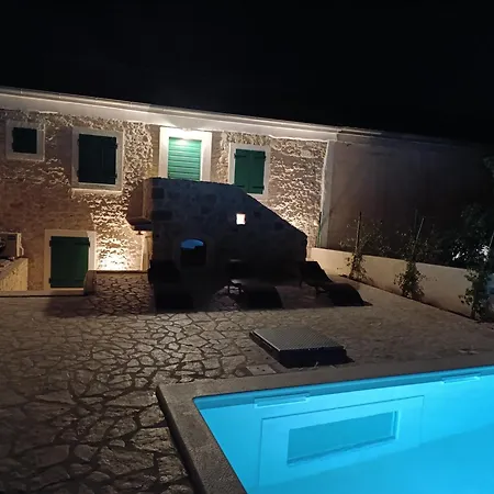 Heritage House Stone Flower With Private Pool * ビビニェ