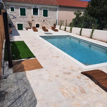 Heritage House Stone Flower With Private Pool * ビビニェ